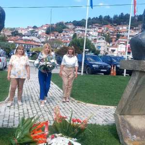 IMG-46b7e0163f181a754cff4980bd94b6bb-V