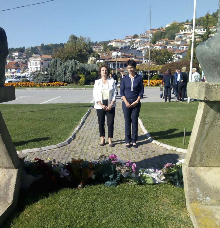 IMG-b9d05c4bed28ce4bbbcbbb9b9b6f97d2-V