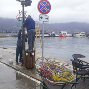 Prednovogodisno_ukrasuvanje_12072021004 Prednovogodisno_ukrasuvanje_12072021004