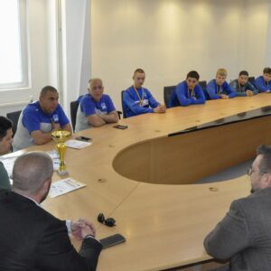 Rakometari05202015004